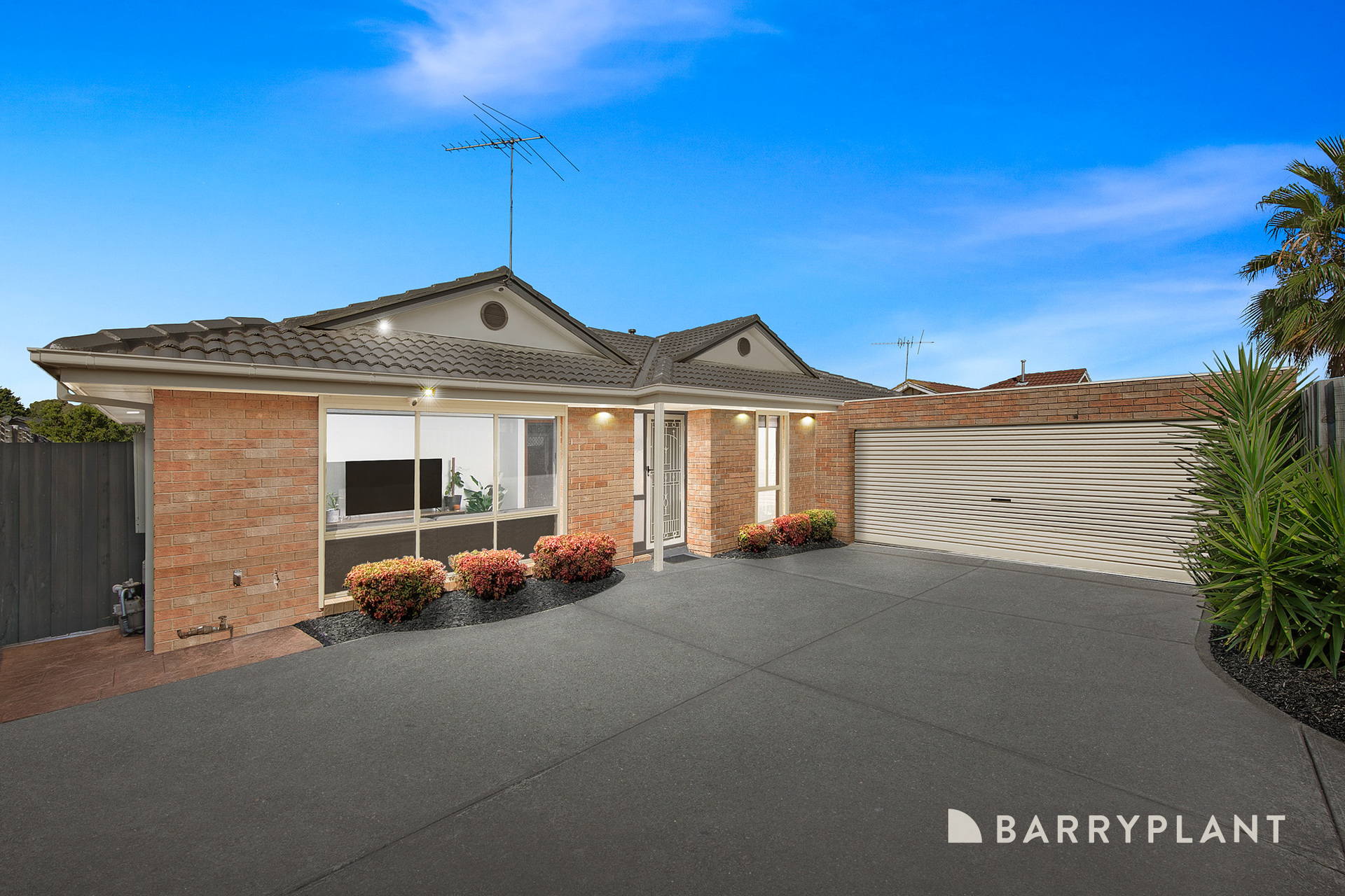 2/5 Romeo Court, Mill Park, VIC 3082 Sold