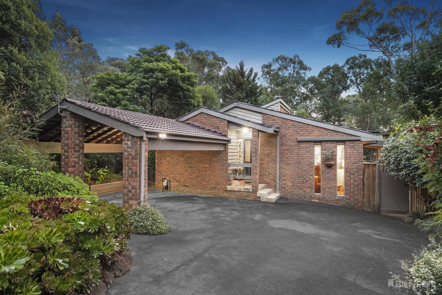 21 Foster Road, Eltham, VIC 3095 Sold