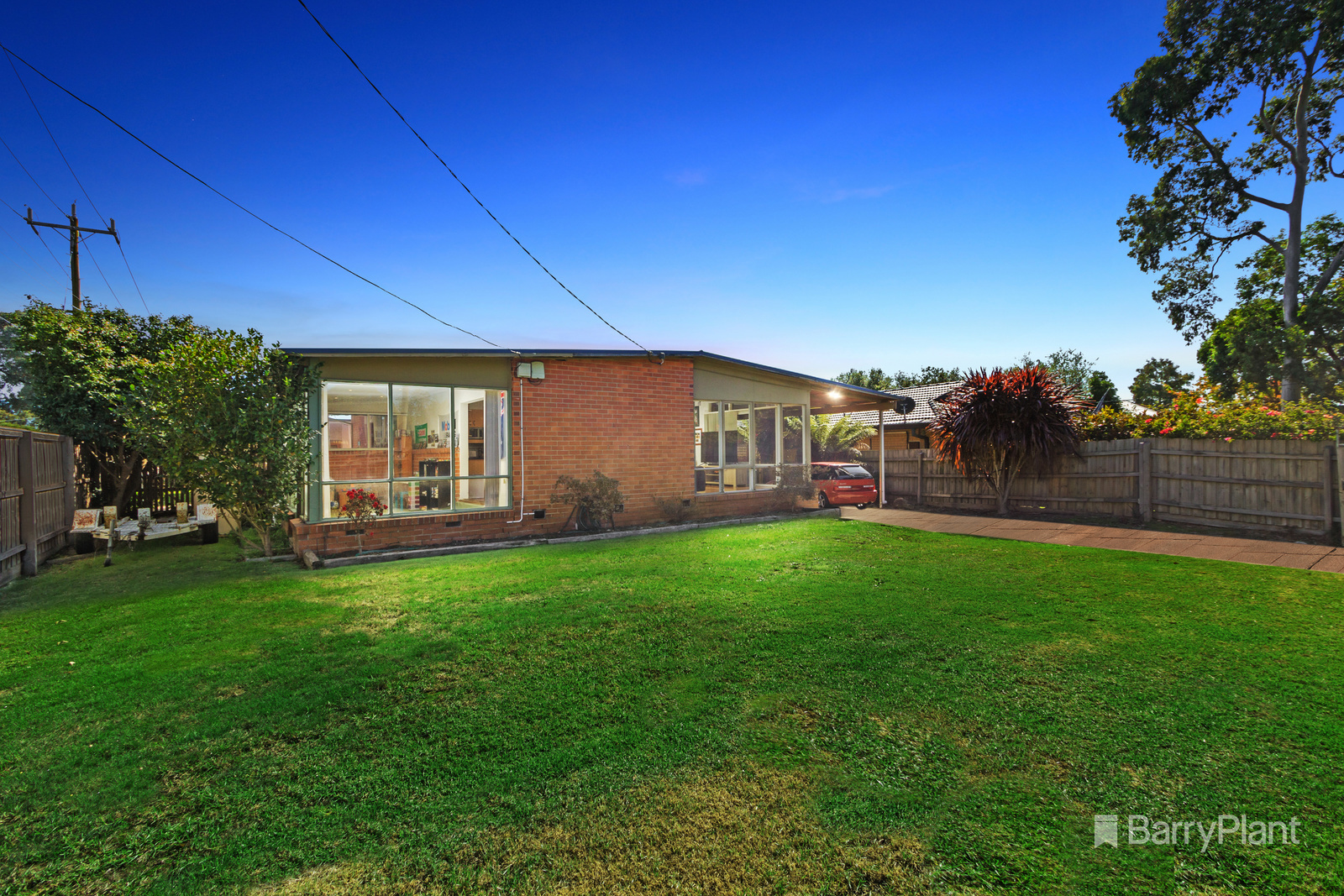 21 Lightwood Drive, Ferntree Gully, VIC 3156 Sold