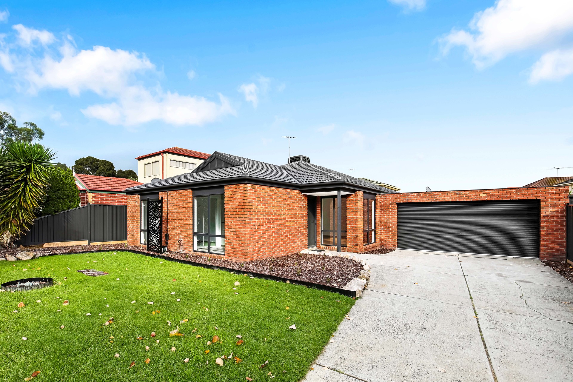 21 Pollock Drive, Mill Park, VIC 3082 - Leased