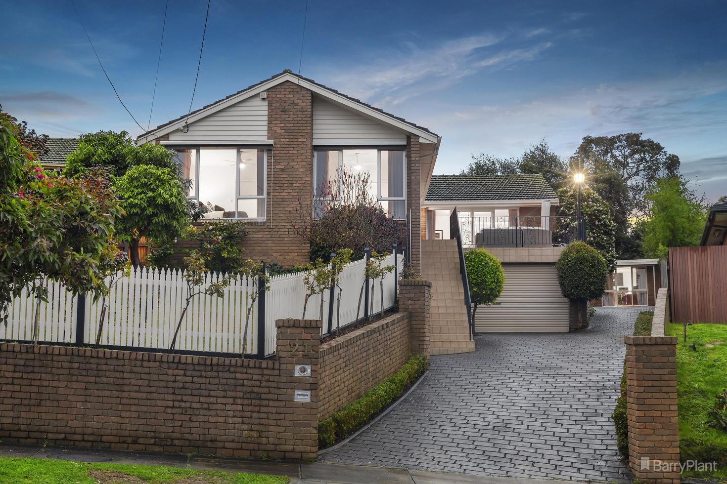 21 Saturn Terrace, Doncaster East, VIC 3109 Sold