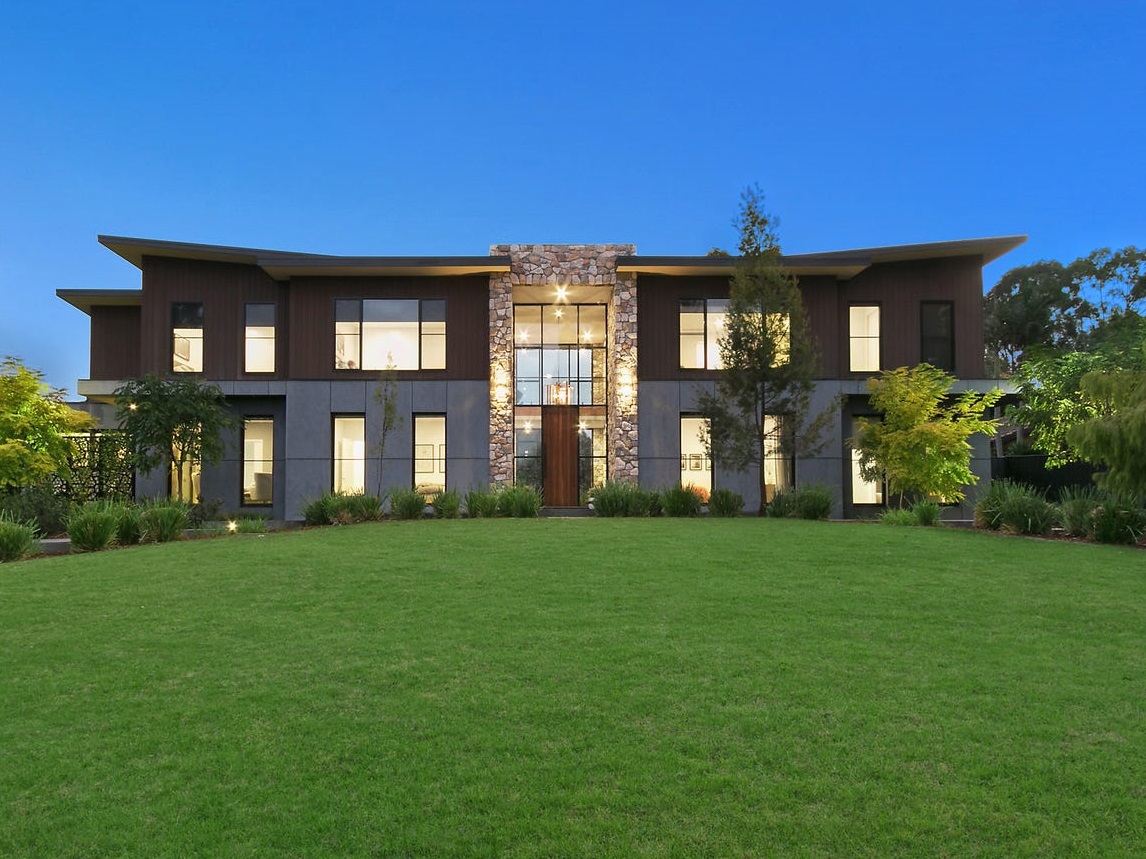2325 Williams Road, Park Orchards, VIC 3114 Sold