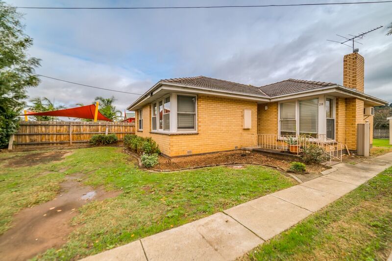 28 Bond Street, Ringwood, VIC 3134 For Rent