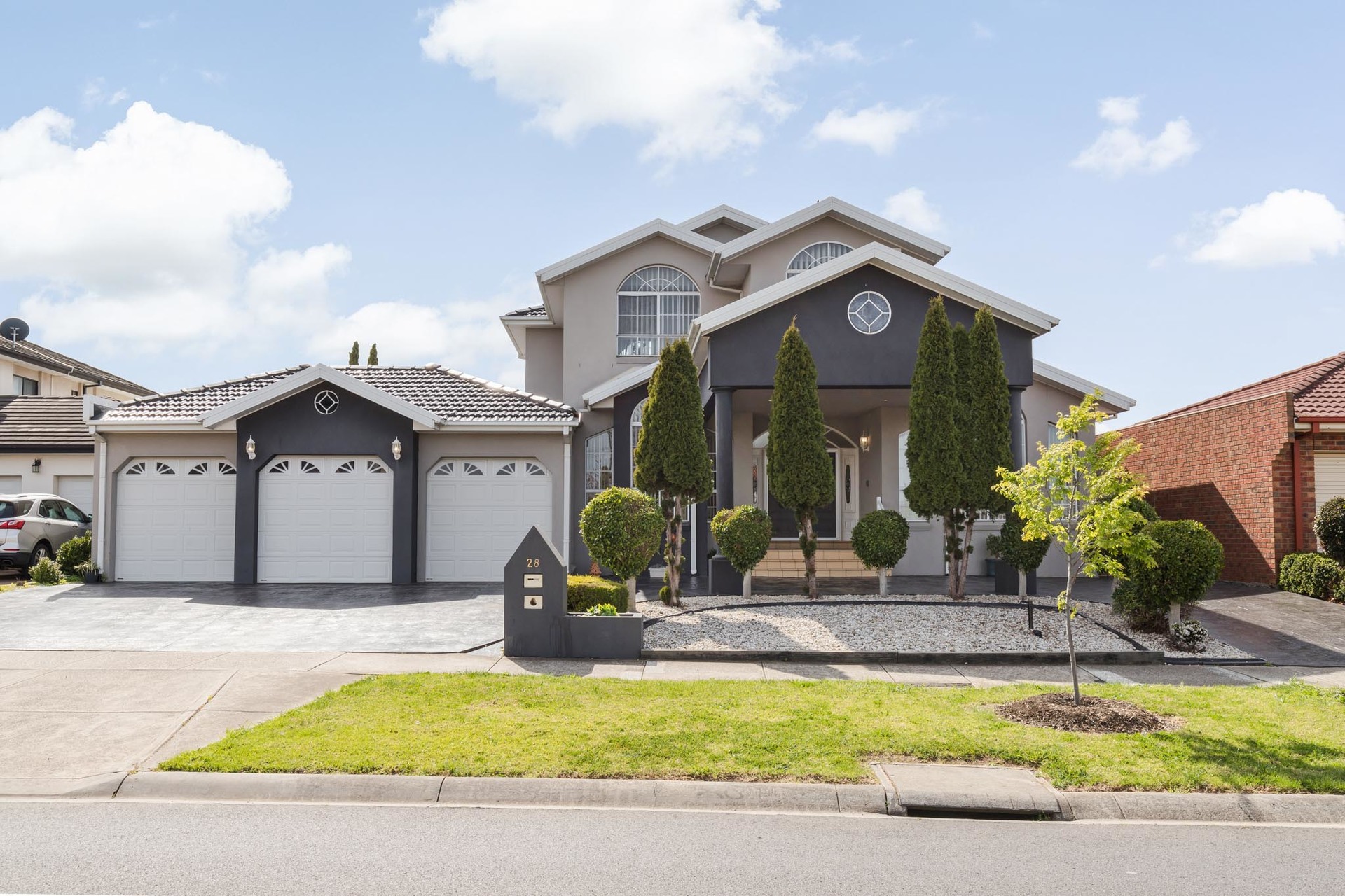 28 Palmerston Crescent, Taylors Lakes, VIC 3038 Sold