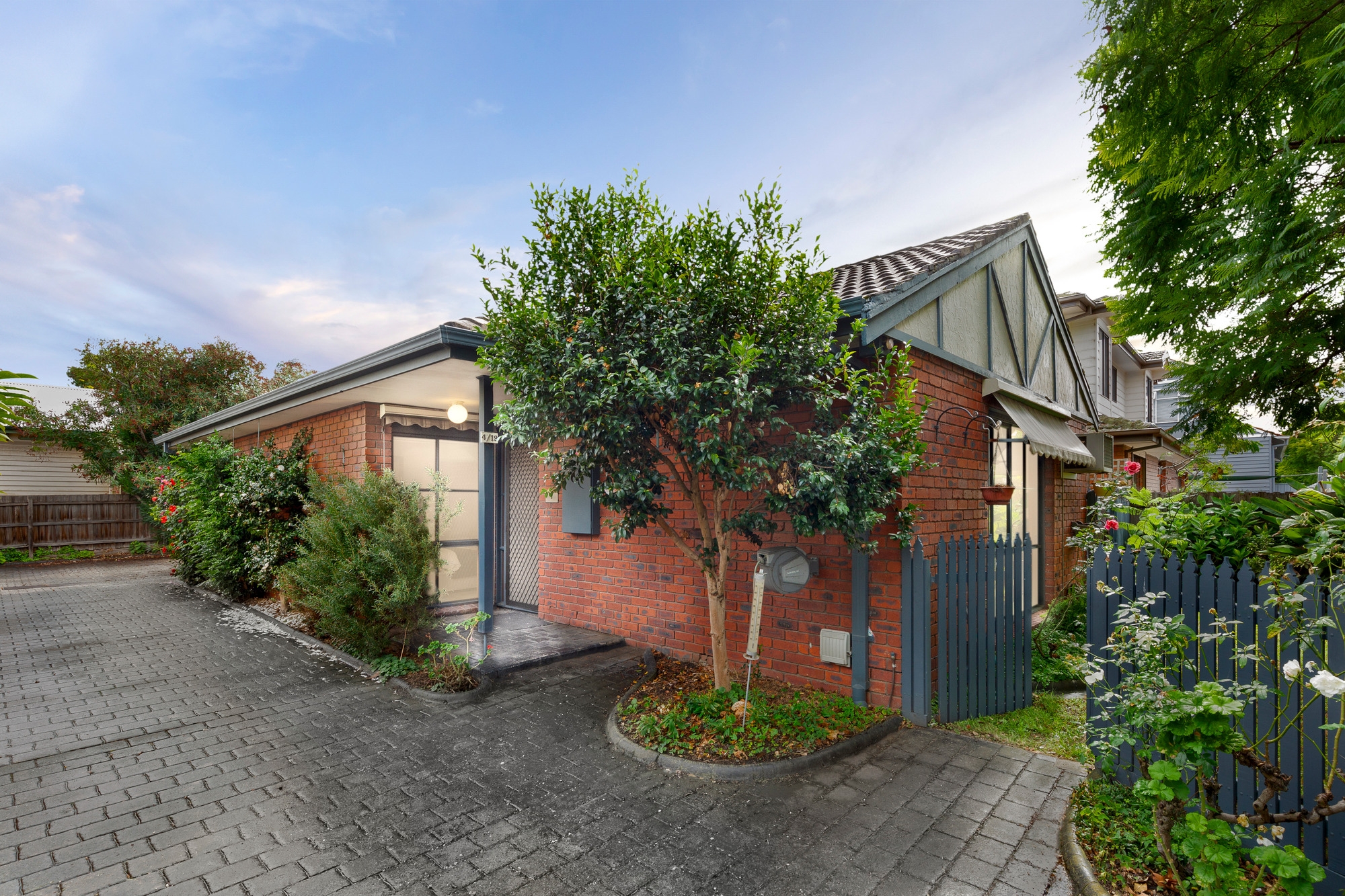 4/19 Montague Street, Moonee Ponds, VIC 3039 Sold