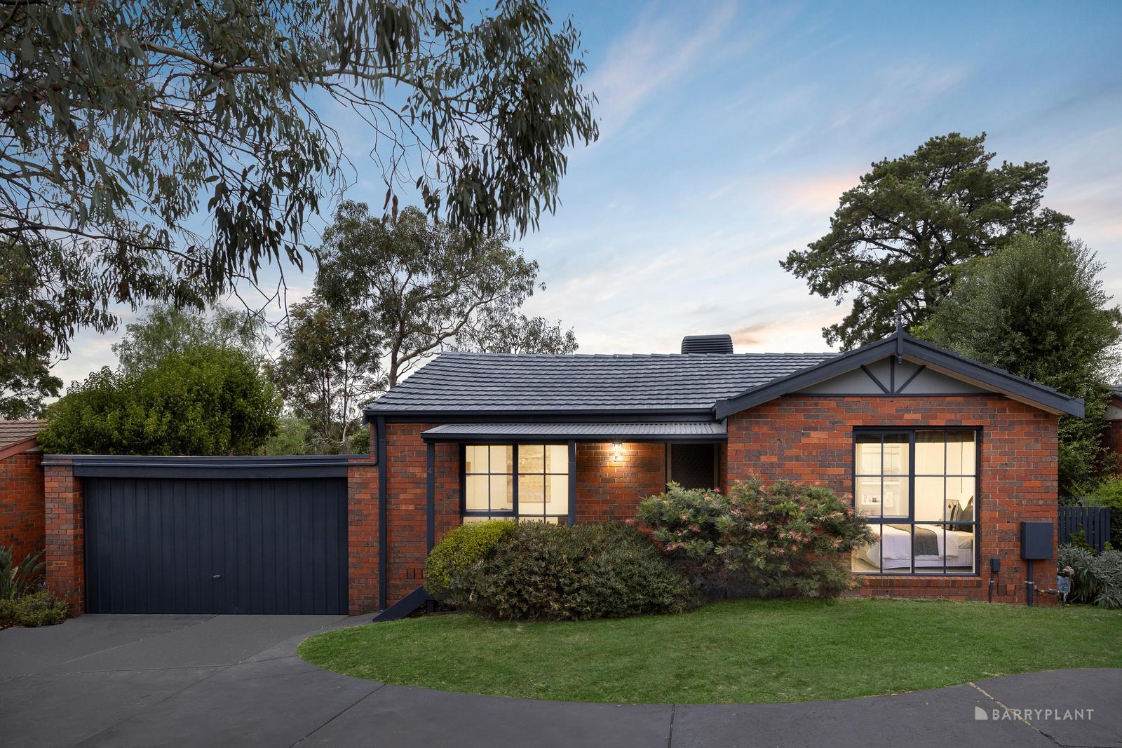 4/30 Stanley Avenue, Eltham, VIC 3095 Sold