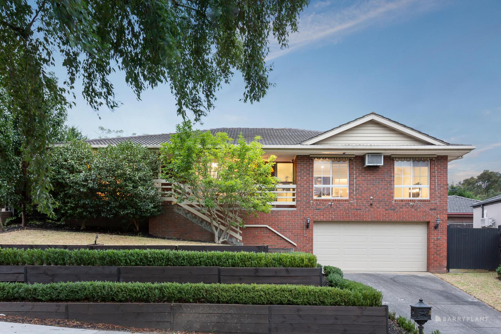 4 Pine Hill Drive, Doncaster East, VIC 3109 Sold