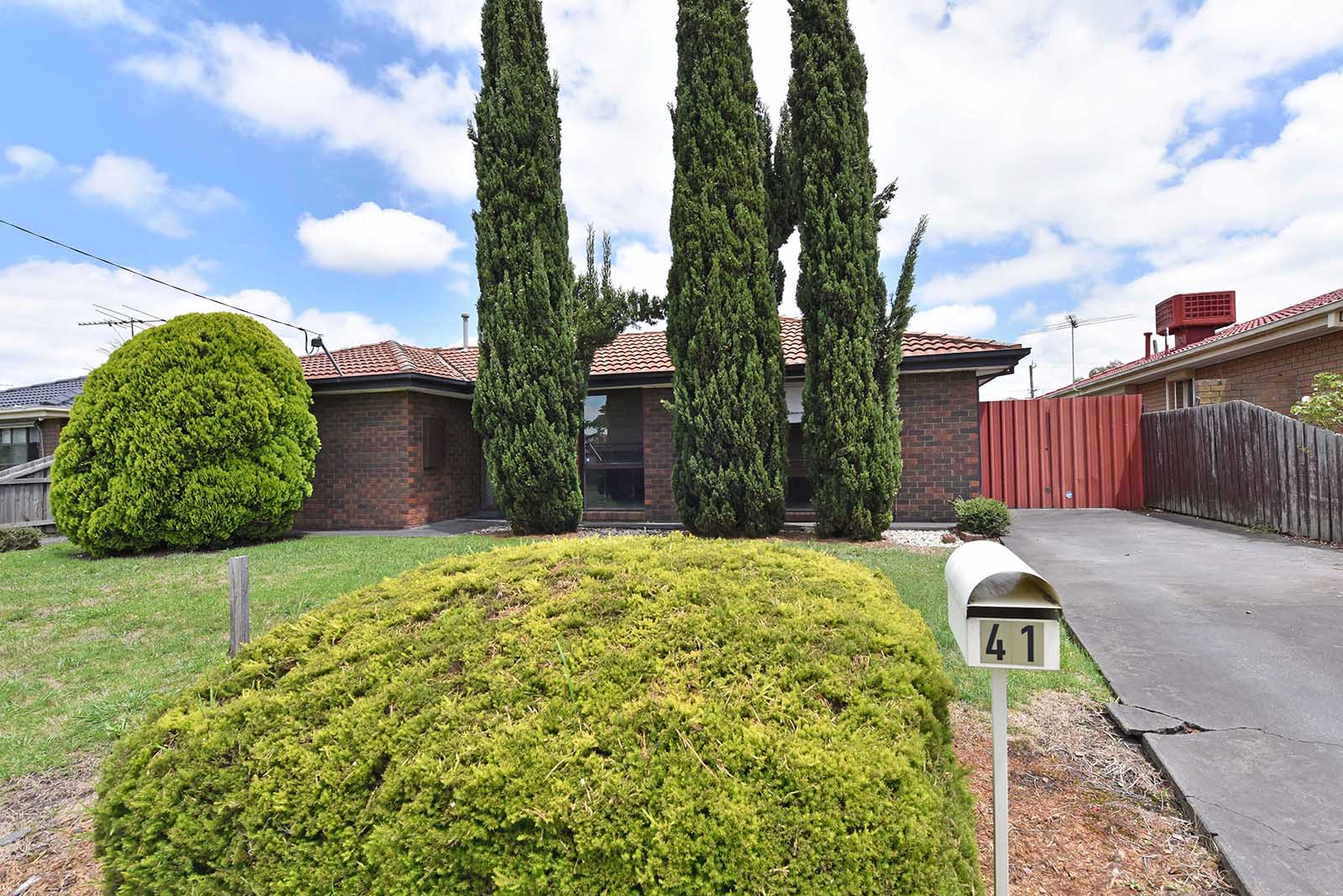 41 Rokeby Crescent, Craigieburn, VIC 3064 For Rent