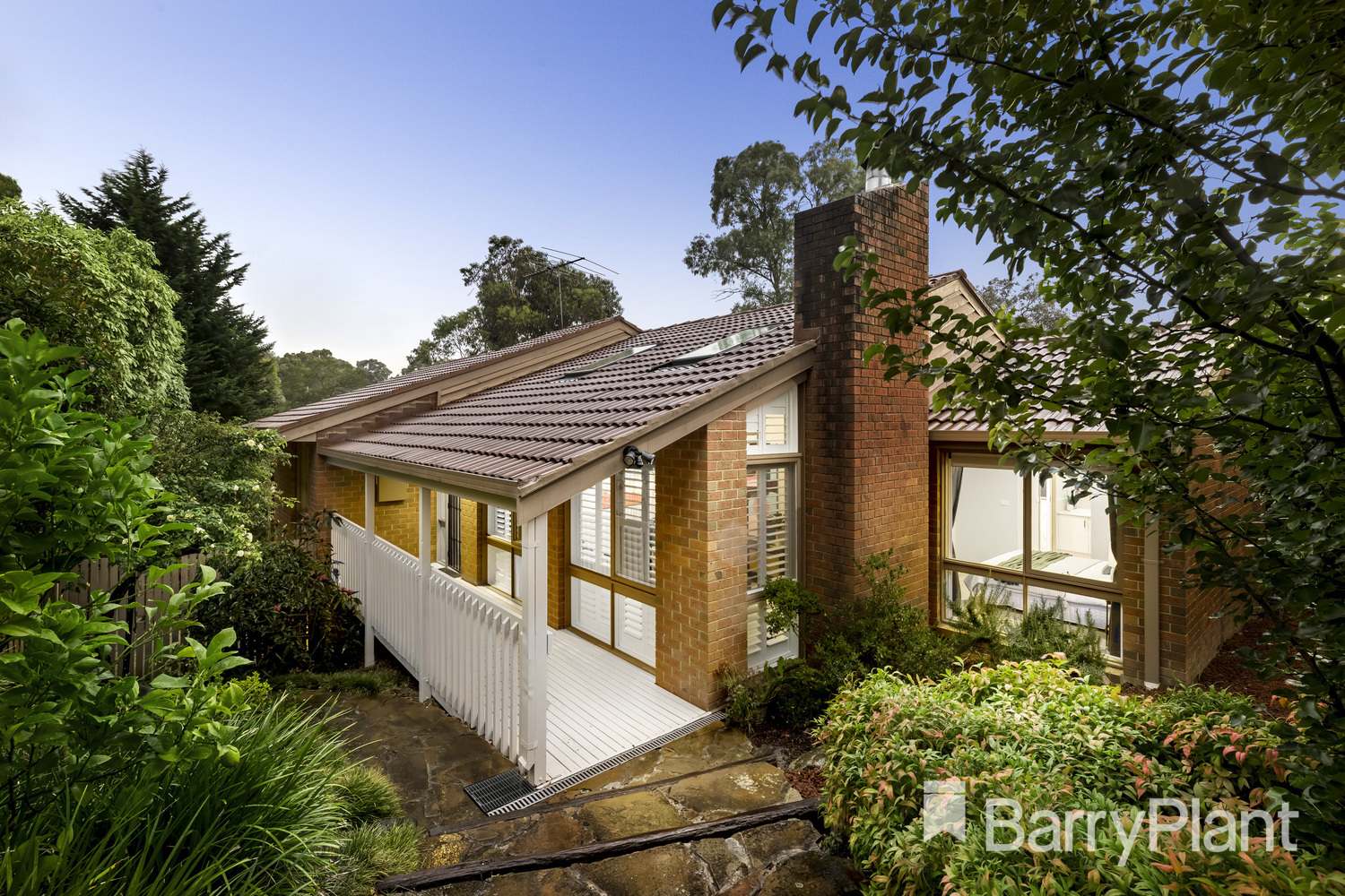 46 Acheron Crescent, Eltham North, VIC 3095 Sold