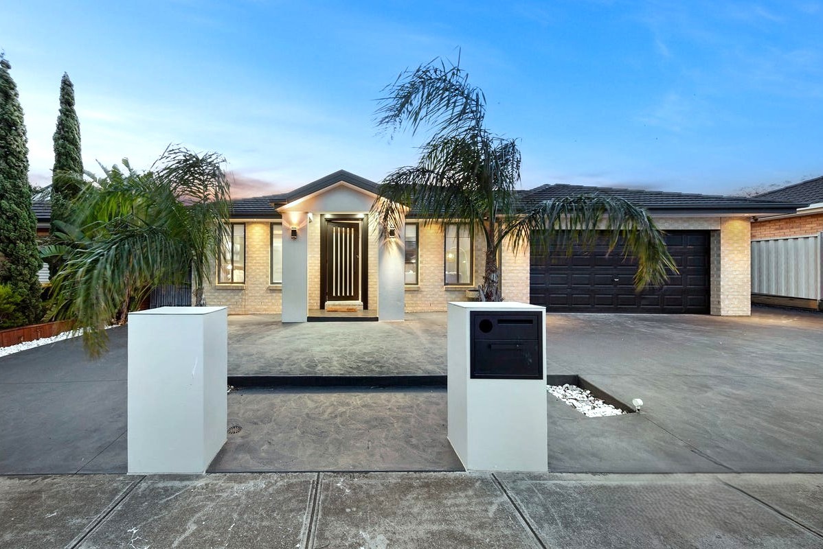 9 Cooks Way, Taylors Hill, VIC 3037 - Leased