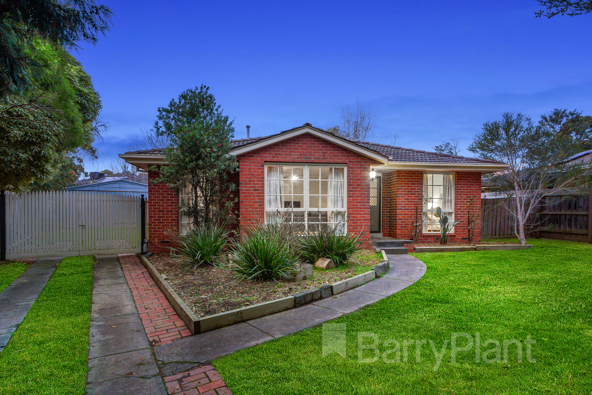 9 Meadow Lane, Ferntree Gully, VIC 3156 For Rent